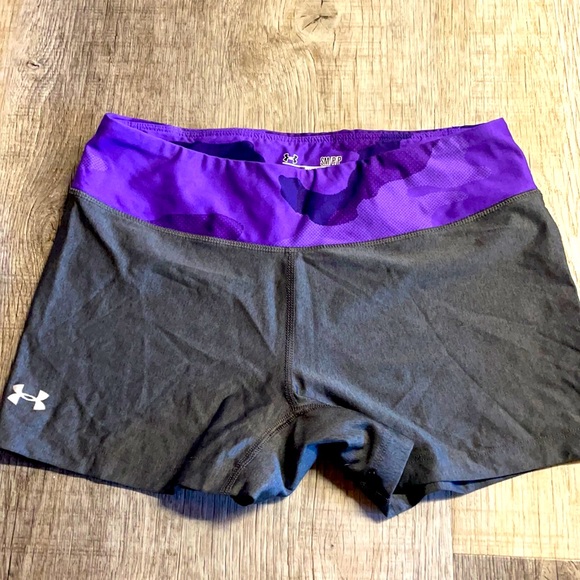 Under Armour Workout Shorts - Picture 1 of 5